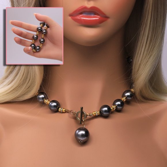 Mybeademporium.com Jewelry - Dark pearl necklace with toggle lock and matching bracelet.